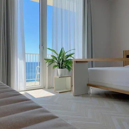 Hotel Corallo 3*