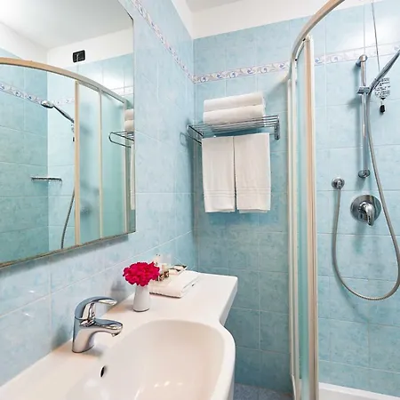 Corallo Hotel 3*
