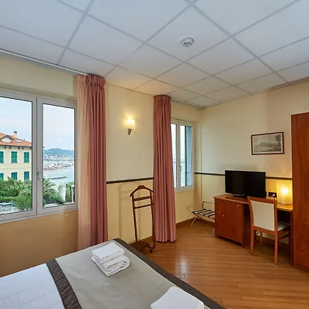 Corallo 3* Imperia