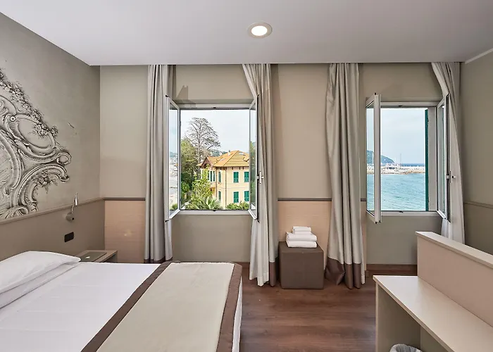 Corallo Otel Imperia